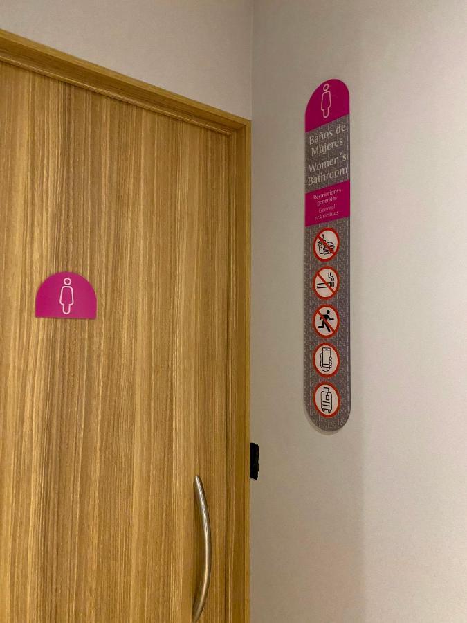 Izzzleep Wtc Mexico Hotel Екстериор снимка