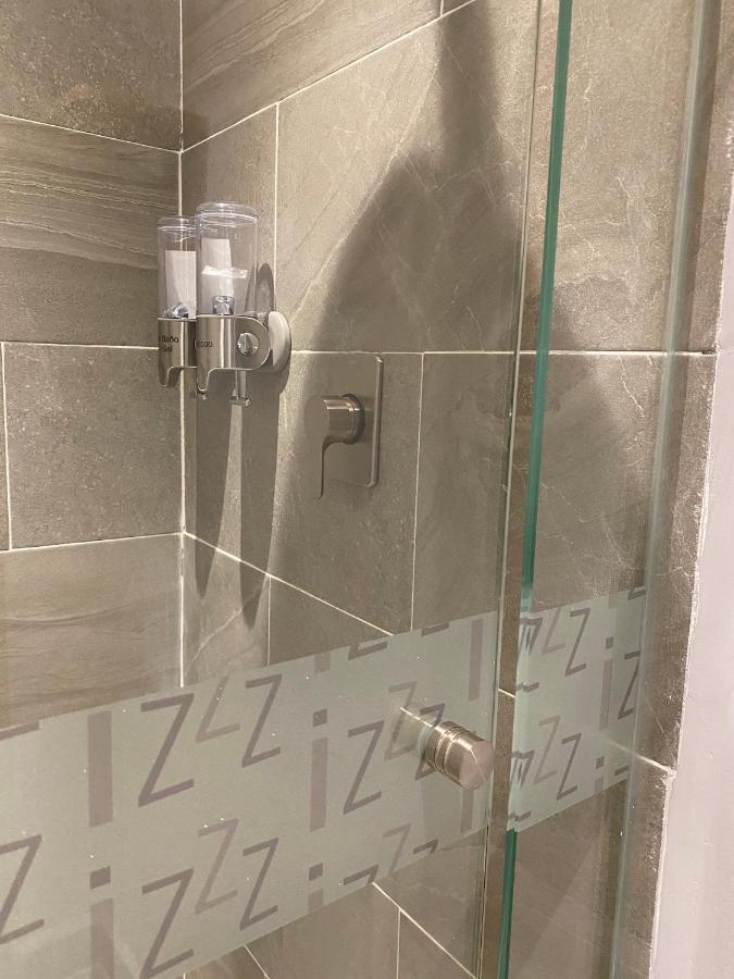 Izzzleep Wtc Mexico Hotel Екстериор снимка